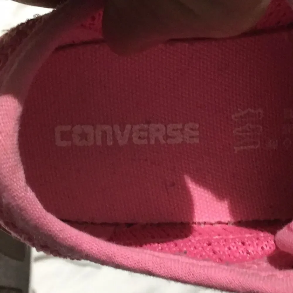 Converse 8 tennis shoe bubble gum pink euc